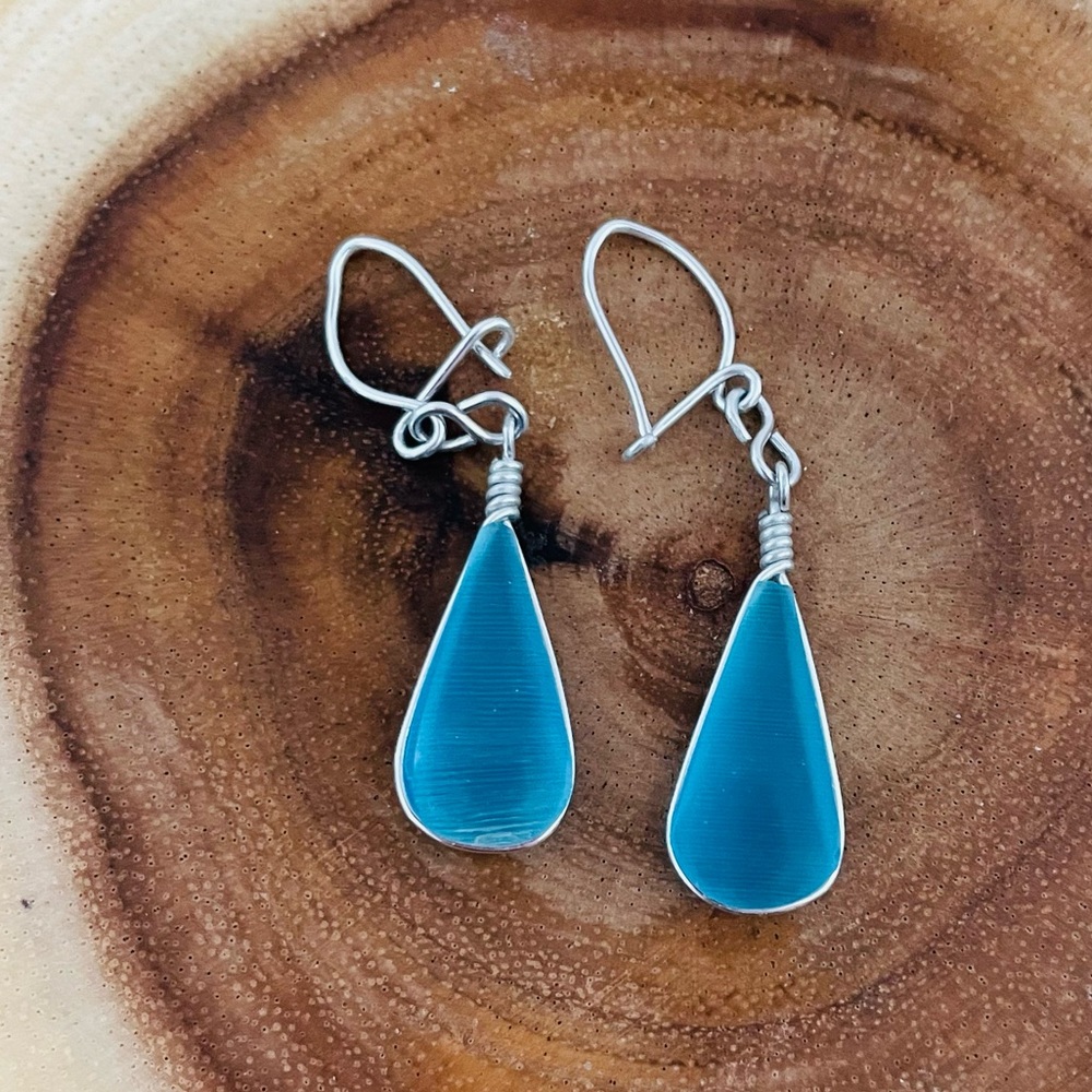New Turquoise color teardrop stone with silver wire earrings from the Caribbean